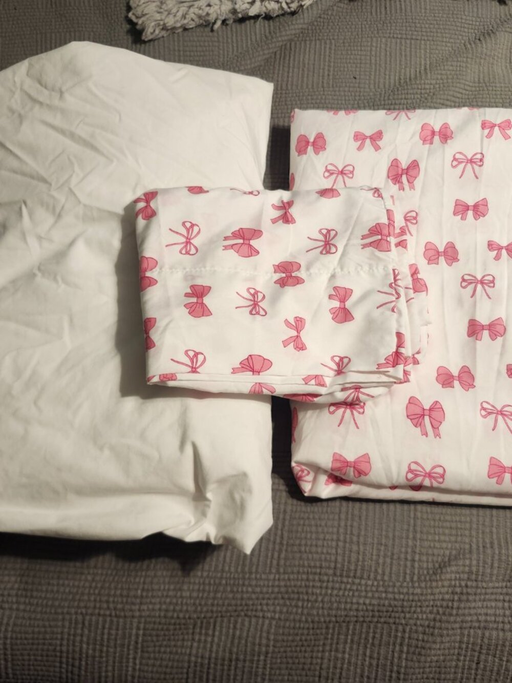 queen size bow flat sheet/white fitted with bow pillowcases